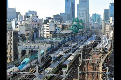 Construction of the double-deck viaduct through Kanda was completed with no disruption to scheduled services.